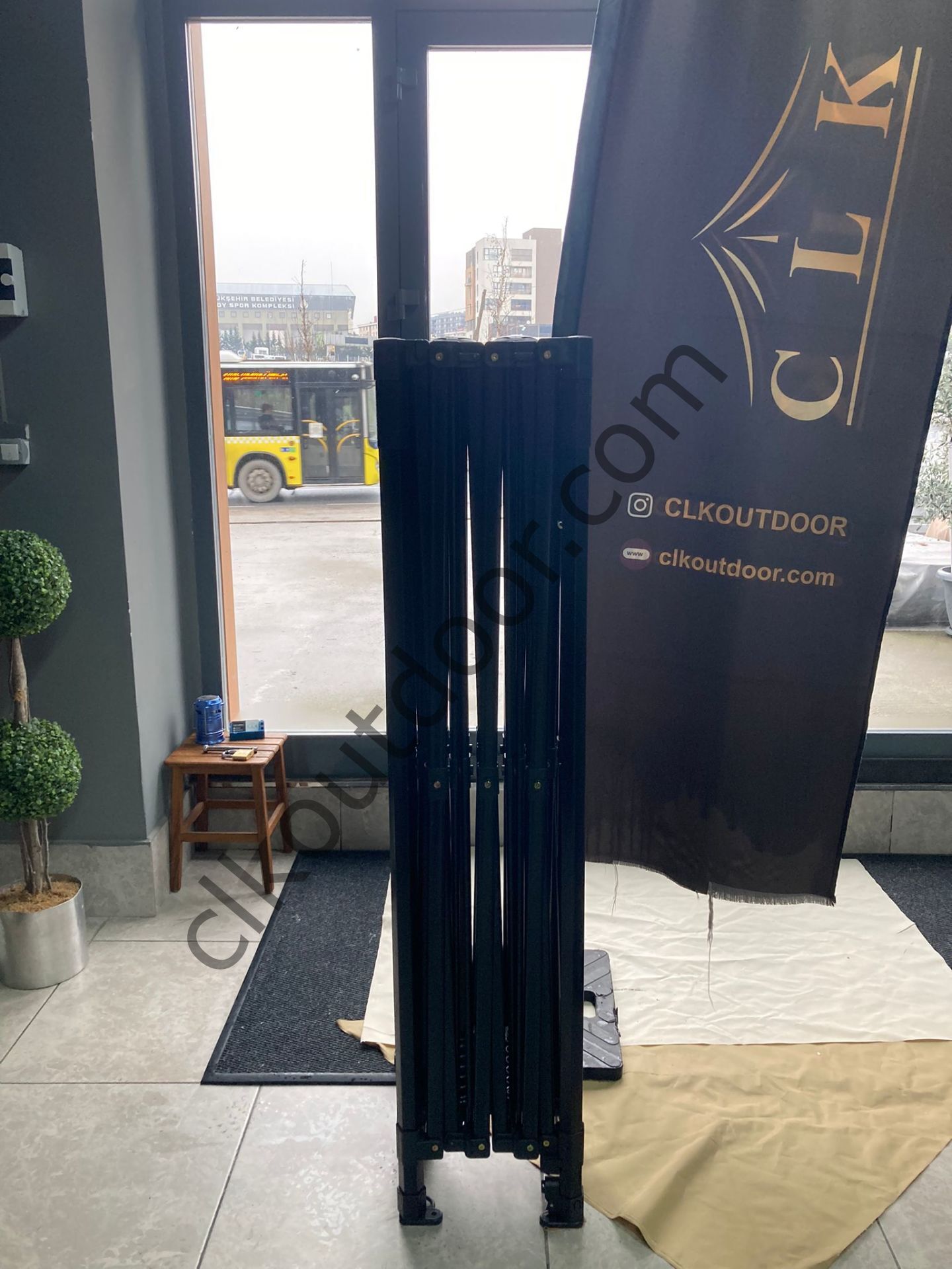 CLK 3x4,5 40 mm Katlanabilir Tente Gazebo Çadır Gazebo Çadır 2 Yan Kapalı Lacivert